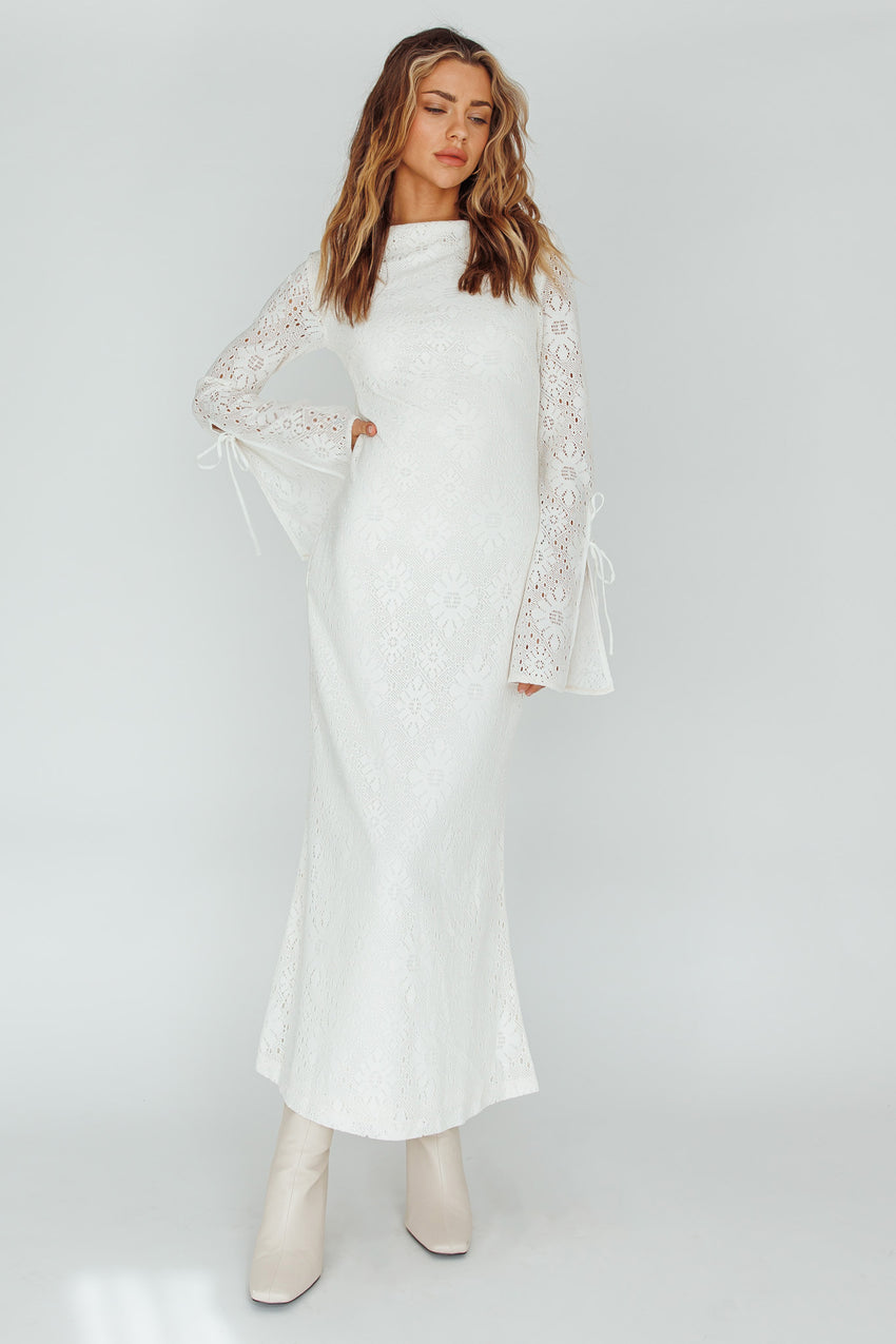 Kalia Long Sleeve Lace Midi Dress Cream
