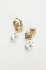 High Season Baroque Pearl Droplet Earrings Gold/Pearl